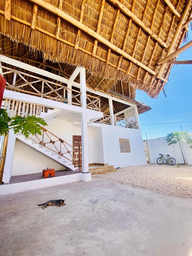 Mamayoyo House Нунгви Экстерьер фото